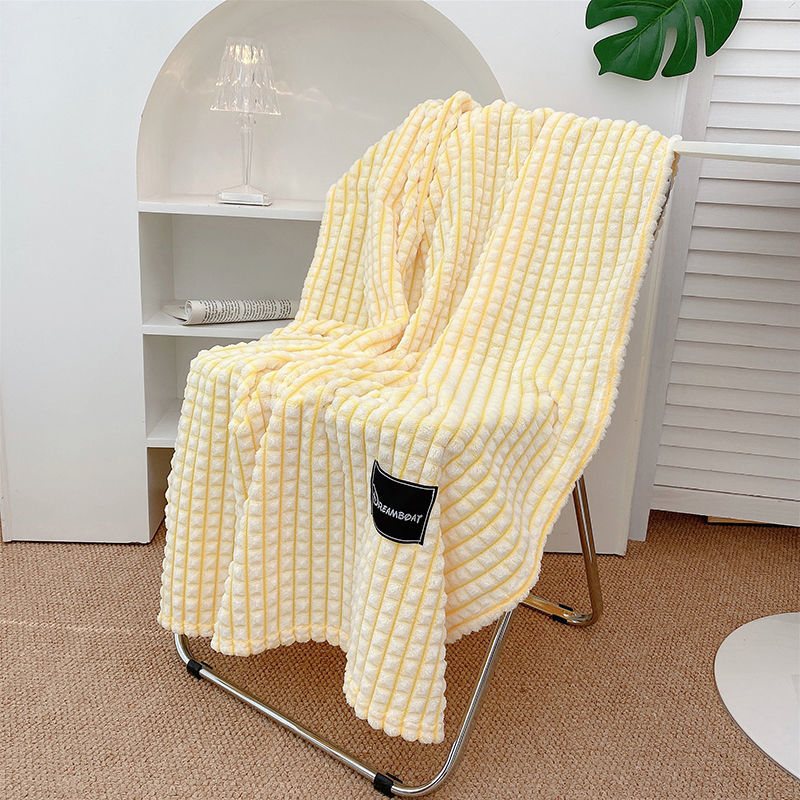 Small blanket office nap summer thin sofa lunch break shawl leg blanket student dormitory bed blanket