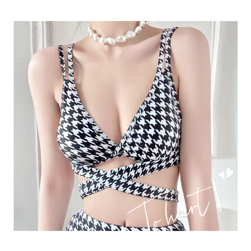 Song Zhiya's same single hell sexy thin belly covered hot spring high waist pure lustful swimsuit female bikini