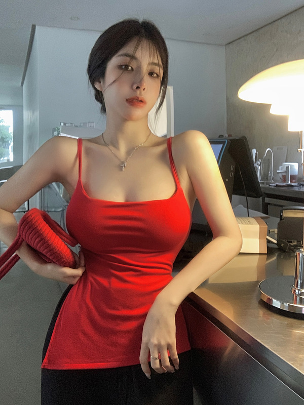 Real auction real price 2022 summer new slim slim top pure desire sexy Spice Girl vest suspender women's Bra