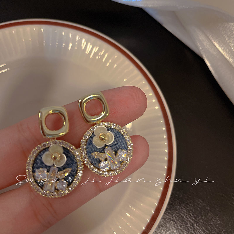 Premium VINTAGE EARRINGS women's French retro court style light luxury ultra shiny zircon blue floret Earrings