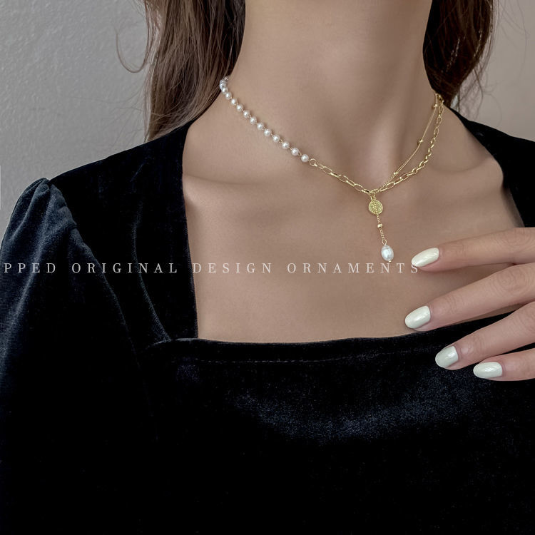 European and American metal splicing portrait Pendant Necklace women's fashion temperament versatile short collarbone chain simple sweater chain