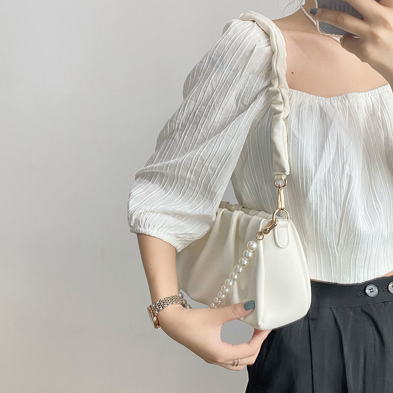 Summer bag female messenger bag 2022 new niche versatile armpit bag wrinkled cloud bag Single Shoulder Messenger Bag
