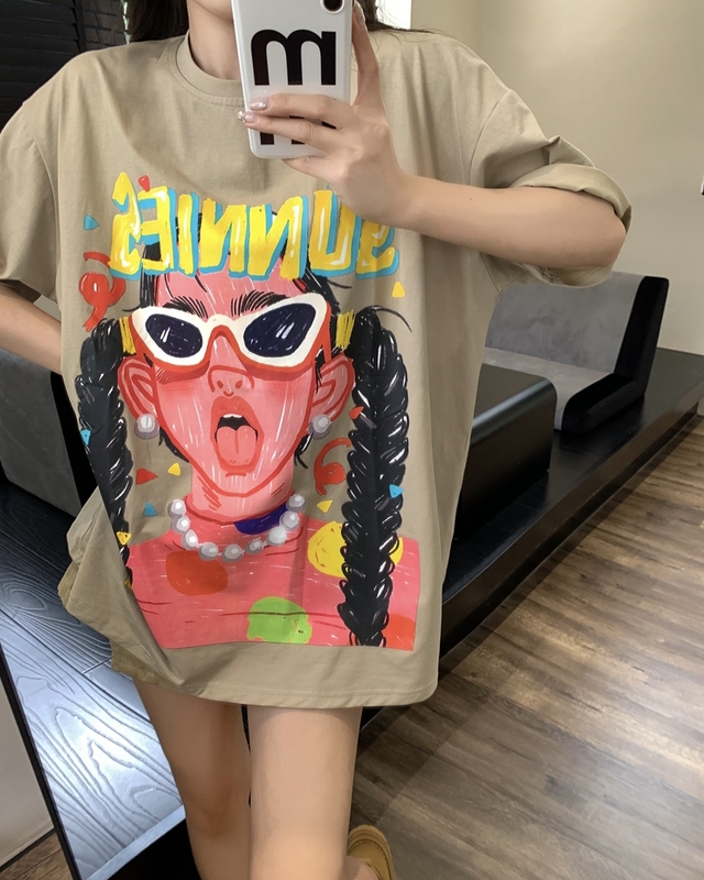 Real photos of Hong Kong fenggao Street hip hop graffiti letters loose short sleeve T-shirt ins personality medium and long aging top fashion
