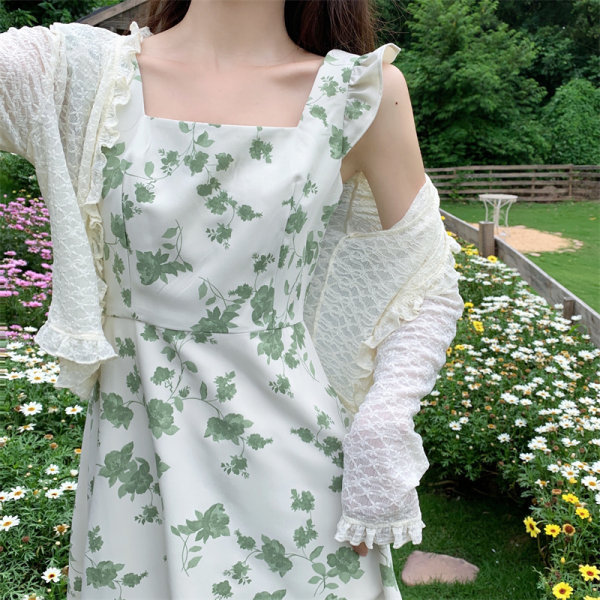 Fat mm French tea break small fresh floral skirt small fly sleeve waist thin temperament sweet green suspender dress