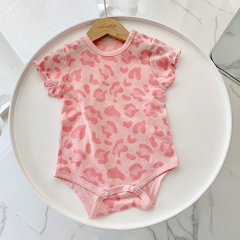 Girls' short sleeved triangle Khaki 2022 new style pajamas newborn fart clothes summer baby baby baby crawling clothes