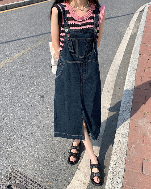 Real price real price 2022 summer new design sense embroidered salt loose small denim strap skirt