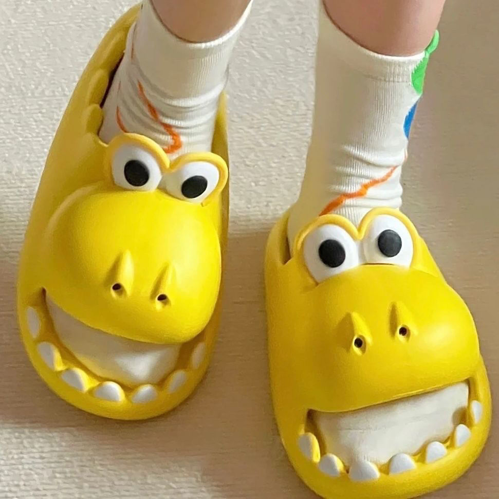 Feeling of stepping on shit yyds!! Summer ins cute ugly cute big headed dinosaur soft bottom non slip sandals indoor and outdoor slippers
