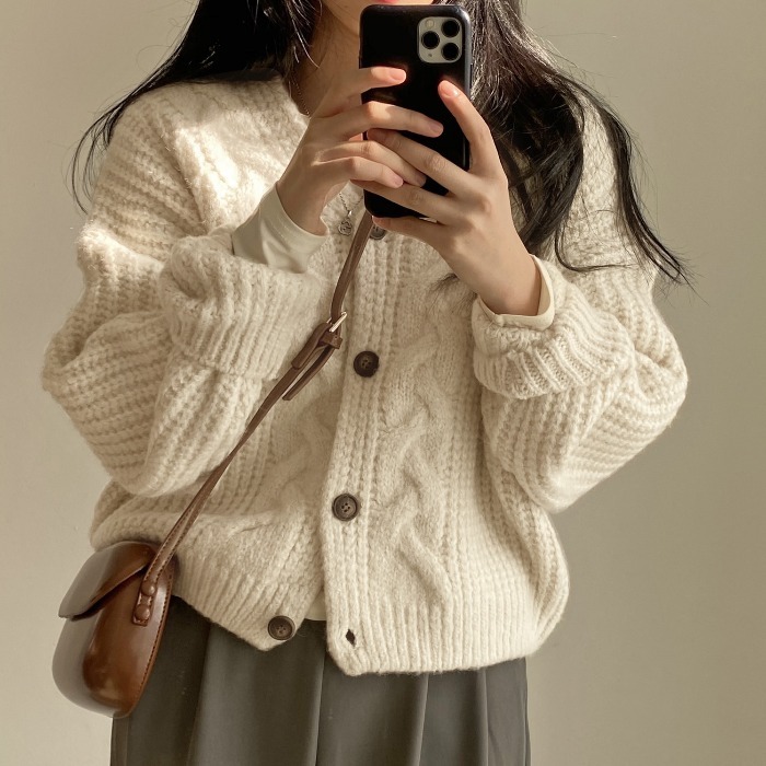 Korean chic autumn and winter retro lazy style aging leisure fried dough twist loose versatile sweater cardigan short coat women
