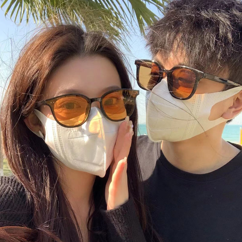 Couple Sunglasses 2022 new fashion women high sense ins UV proof thin Tan Sunglasses men driving