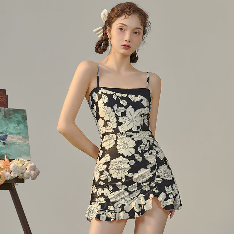 Vintage small chest Peony Pavilion net red wind 2022 new cover belly thin ins conservative hot spring one-piece swimsuit women