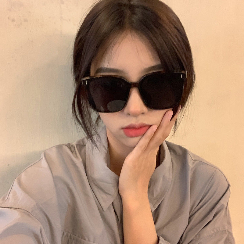 Large frame small Sunglasses 2021 new fashion retro Korean large face thin Sunglasses Women's fashion