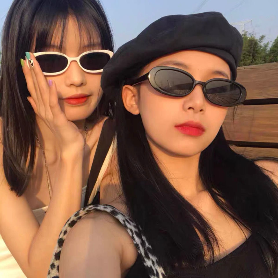 Ins style personality trend retro small round frame sunglasses go out on the street to shoot disco hip hop men's and women's oval Sunglasses