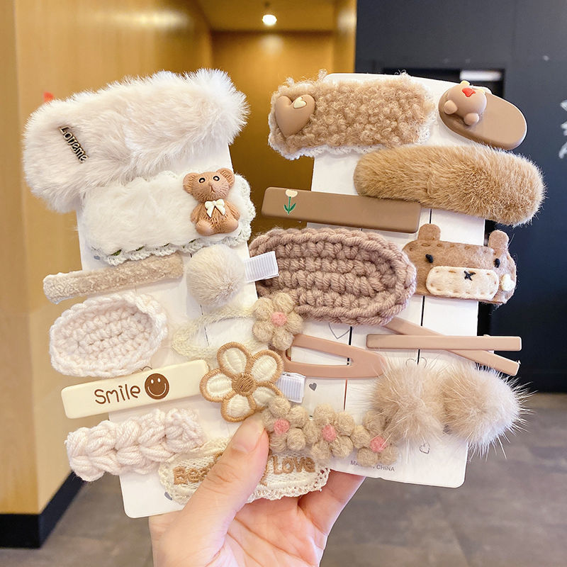 Autumn winter hairpin bangs side Plush hairpin net red 2021 new plush children's broken hair bangs clip headdress
