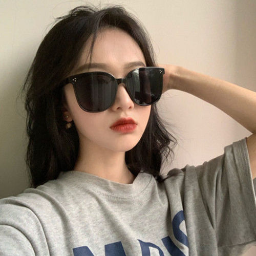 Korean Sunglasses Women's fashion 2020 fashion temperament large frame versatile Sunglasses Women's network red star style street photography glasses women's fashion