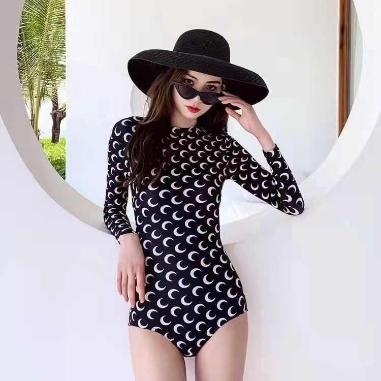 Swimsuit female ins super fairy conservative one-piece fashion moon ripple hot spring cover belly thin girl student swimsuit female