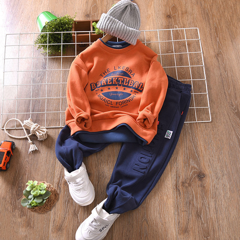 Boys' Autumn suit children's 2022 new spring sweater explodes on the street, foreign style, big boys' handsome long pants trend