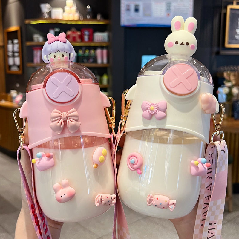 Net red cute water cup girls' high beauty straw cup summer baby plastic cup outdoor children's portable kettle