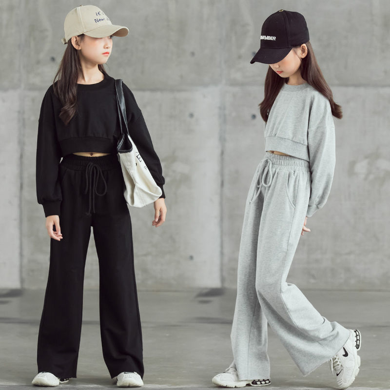 Girls' set 2022 spring and Autumn New Korean version of Chinese and big children's foreign style net red short long sleeved sweater wide leg pants