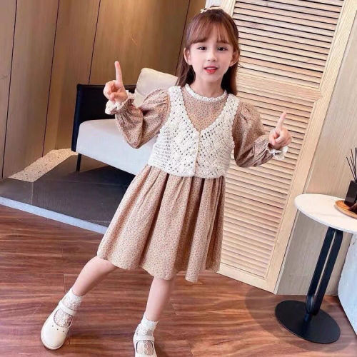 2022 spring and autumn new children's pure cotton knitting vest girls' versatile short vest skirt accessories waistcoat