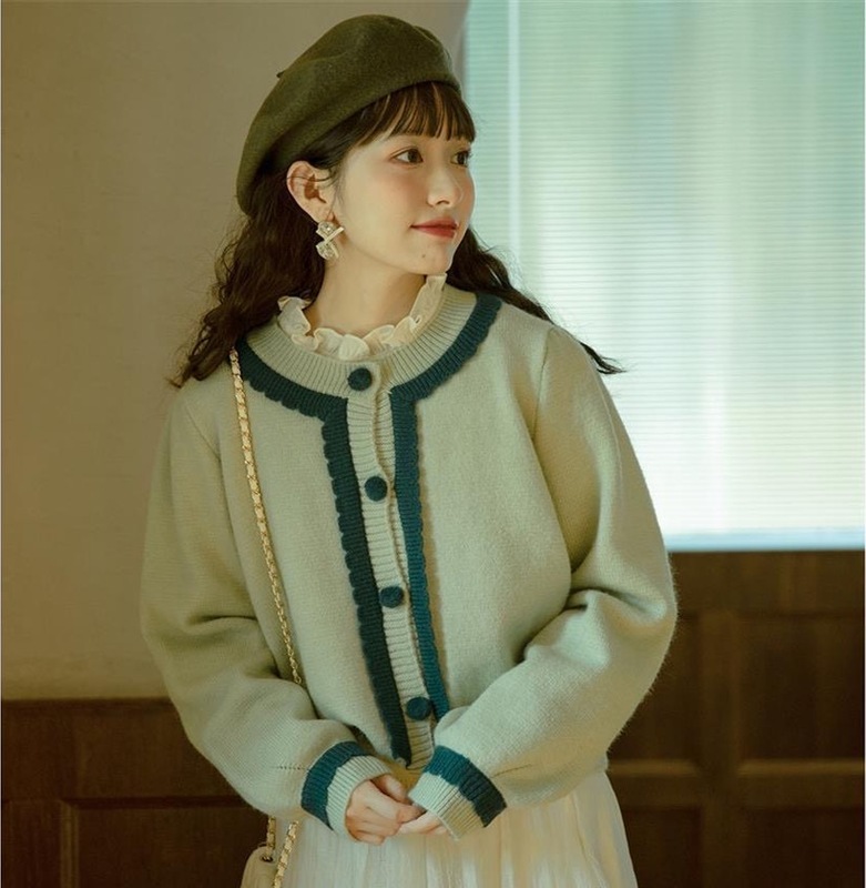 2022 autumn new Korean sweet aging contrast Matcha green knitted sweater cardigan