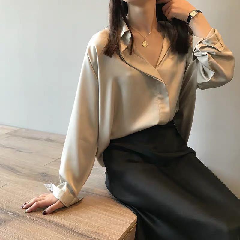 Silk satin shirt female design sense niche autumn new loose long sleeve shirt V-neck Chiffon Top