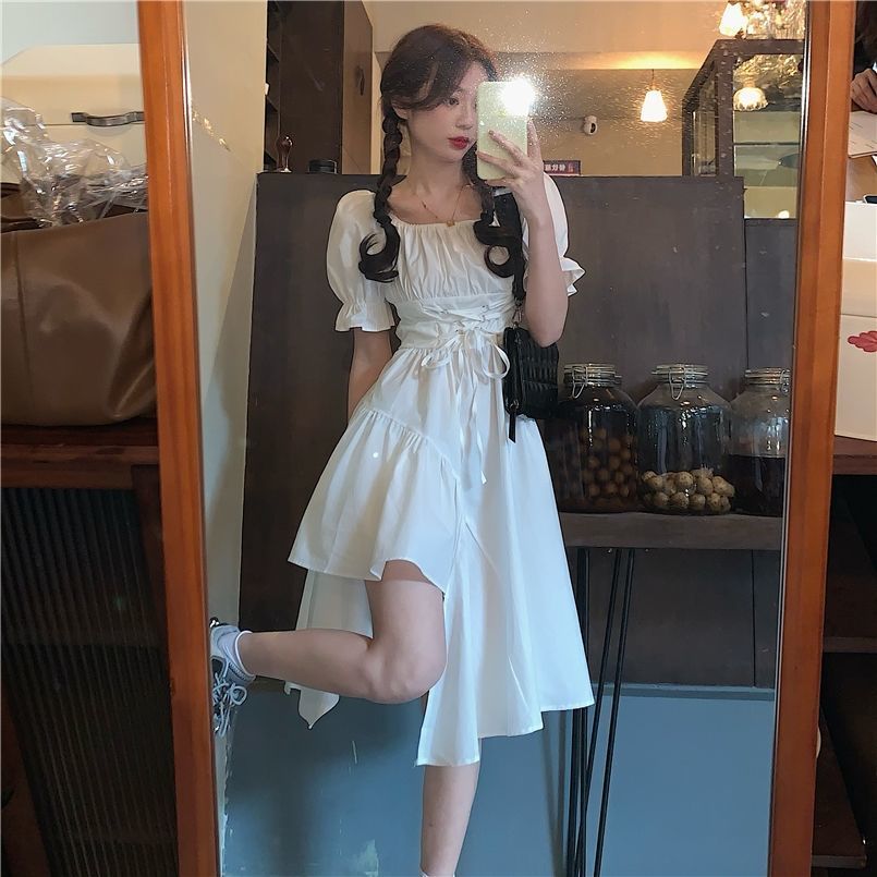 Irregular puff sleeve dress female summer design sense niche Hepburn style ins super fairy thin little black dress trend