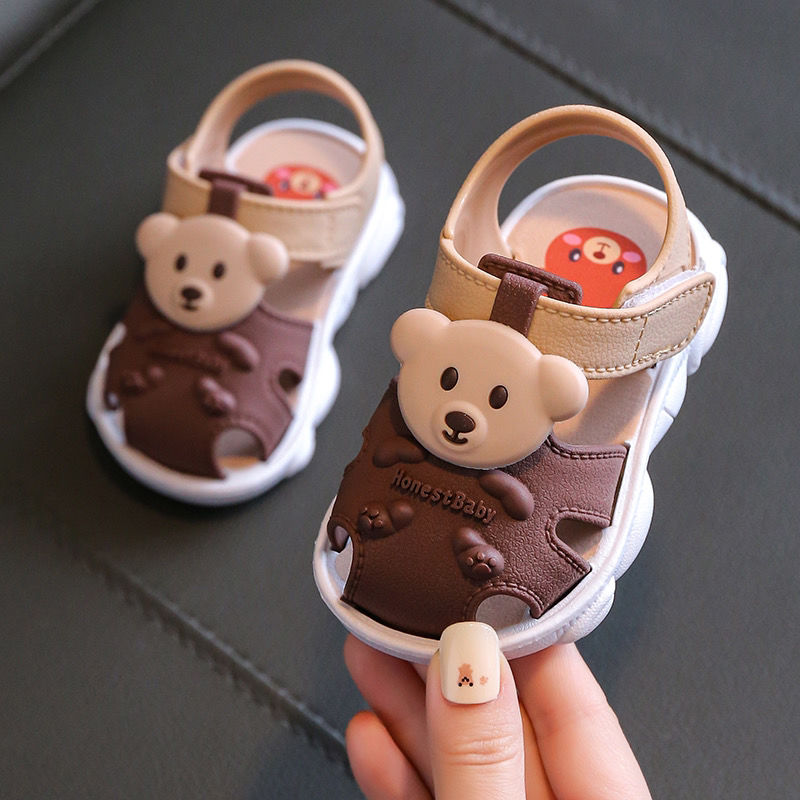 Children's rubber sandals new Baotou summer boys and girls baby 1~3 years old anti-urination non-slip soft bottom indoor and outdoor toddler shoes