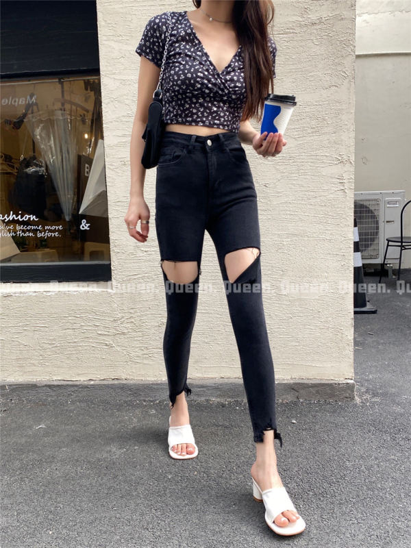 Early summer new style!【QUEEN】Fashion ripped jeans with small feet 311# OZQ