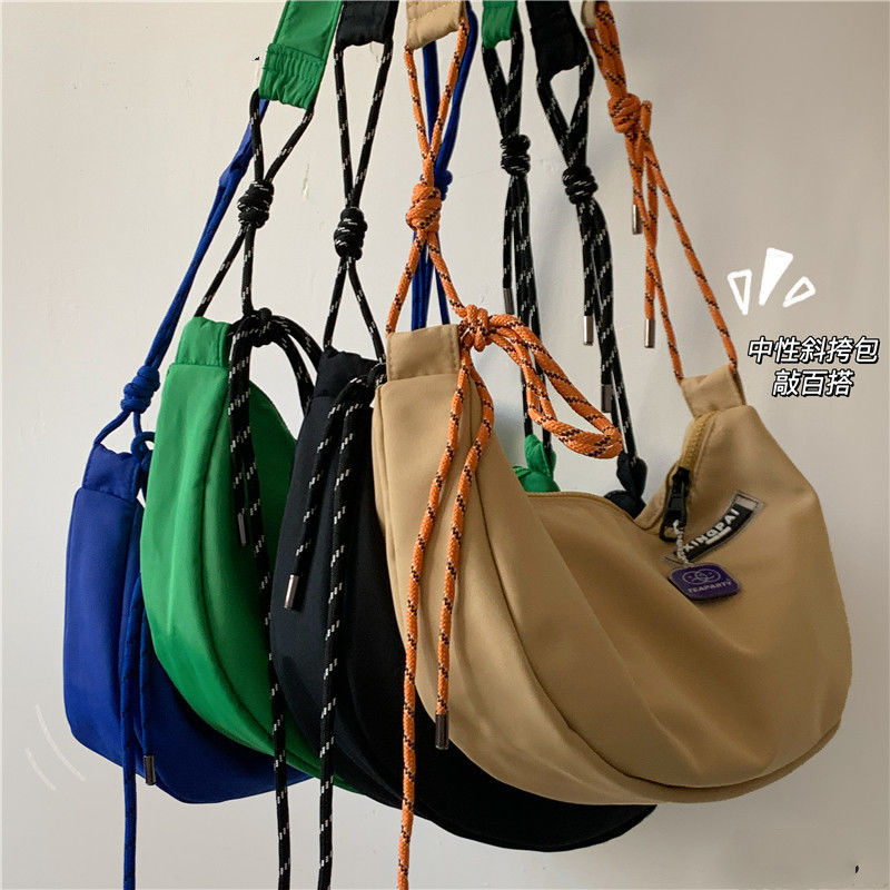 Japanese ins neutral sports wind dumpling bag female large-capacity messenger bag tide student class shoulder backpack bag male