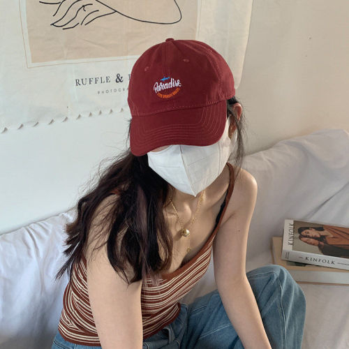 Everyday wild style ~ shark letter embroidered baseball cap women's summer American casual sunshade sunscreen peaked cap men