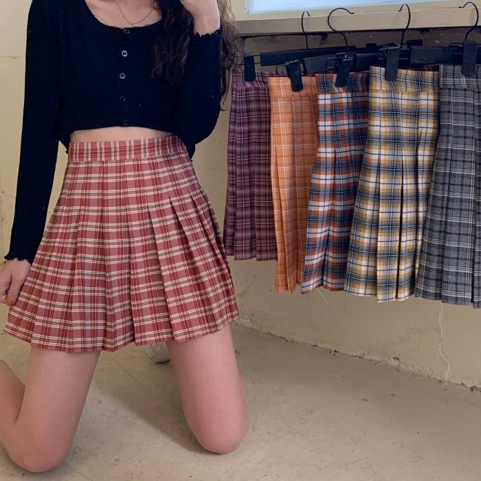 Retro plaid pleated skirt women's spring 2021 new high-waisted slim A-line skirt jk all-match short half body