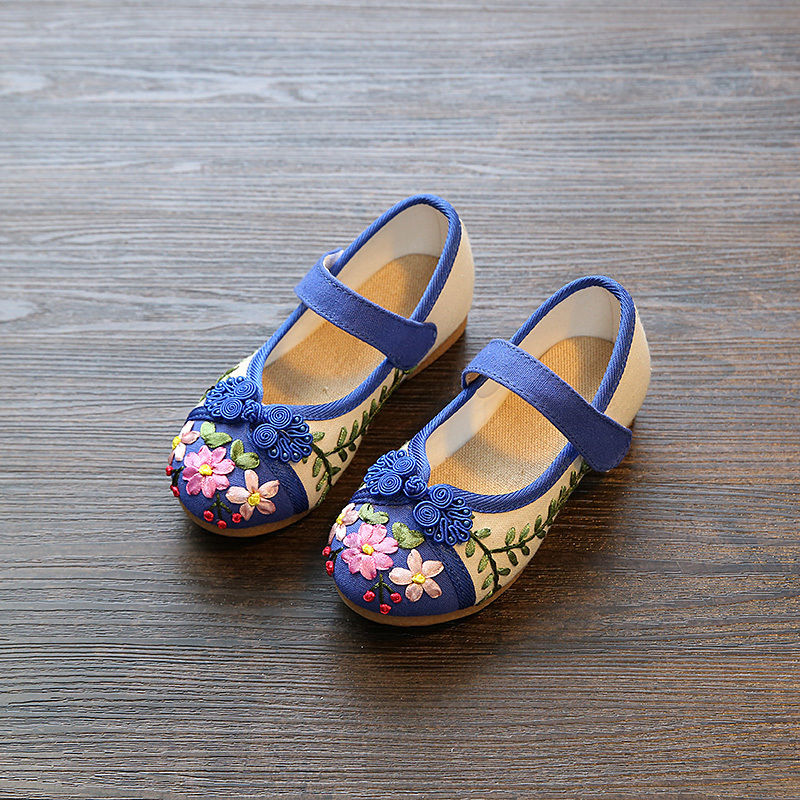 Old Beijing cloth shoes children's embroidered shoes girls princess shoes ethnic style Hanfu shoes baby Tang suit shoes indoor children's shoes