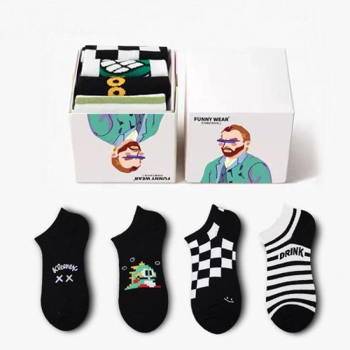 Socks men's socks spring and summer thin Japanese cute tide brand shallow mouth boat socks cartoon couple sports cotton low-top summer