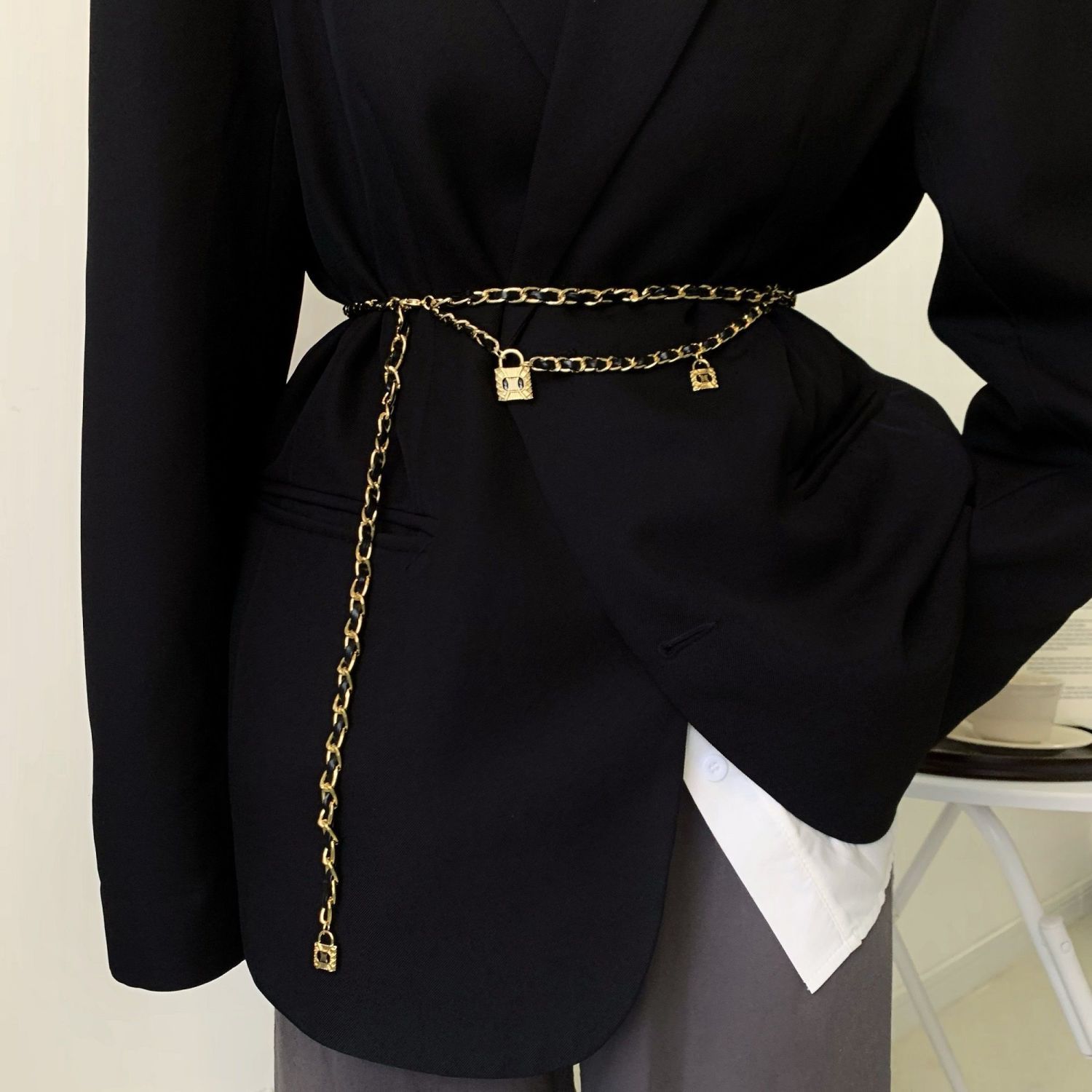 Xiaoxiangfeng waist chain women's accessories suit high-end sense with skirt sweater design sense pants chain chain belt women's decoration