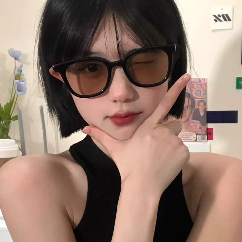 2022 new retro brown TOMY sunglasses tea brown square sunglasses for men and women