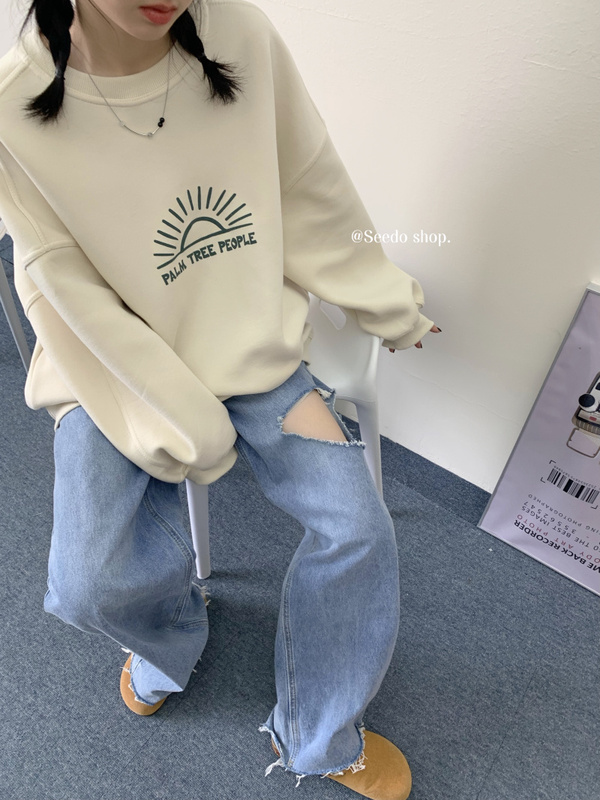Real shot three standard Qi autumn sweater loose mid-length printed pattern round neck long-sleeved sweater slimming top women