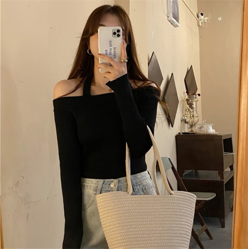 Real shooting real price Autumn Korean halter two wears small sexy design knitted sweater women's slim bottoming shirt sweater