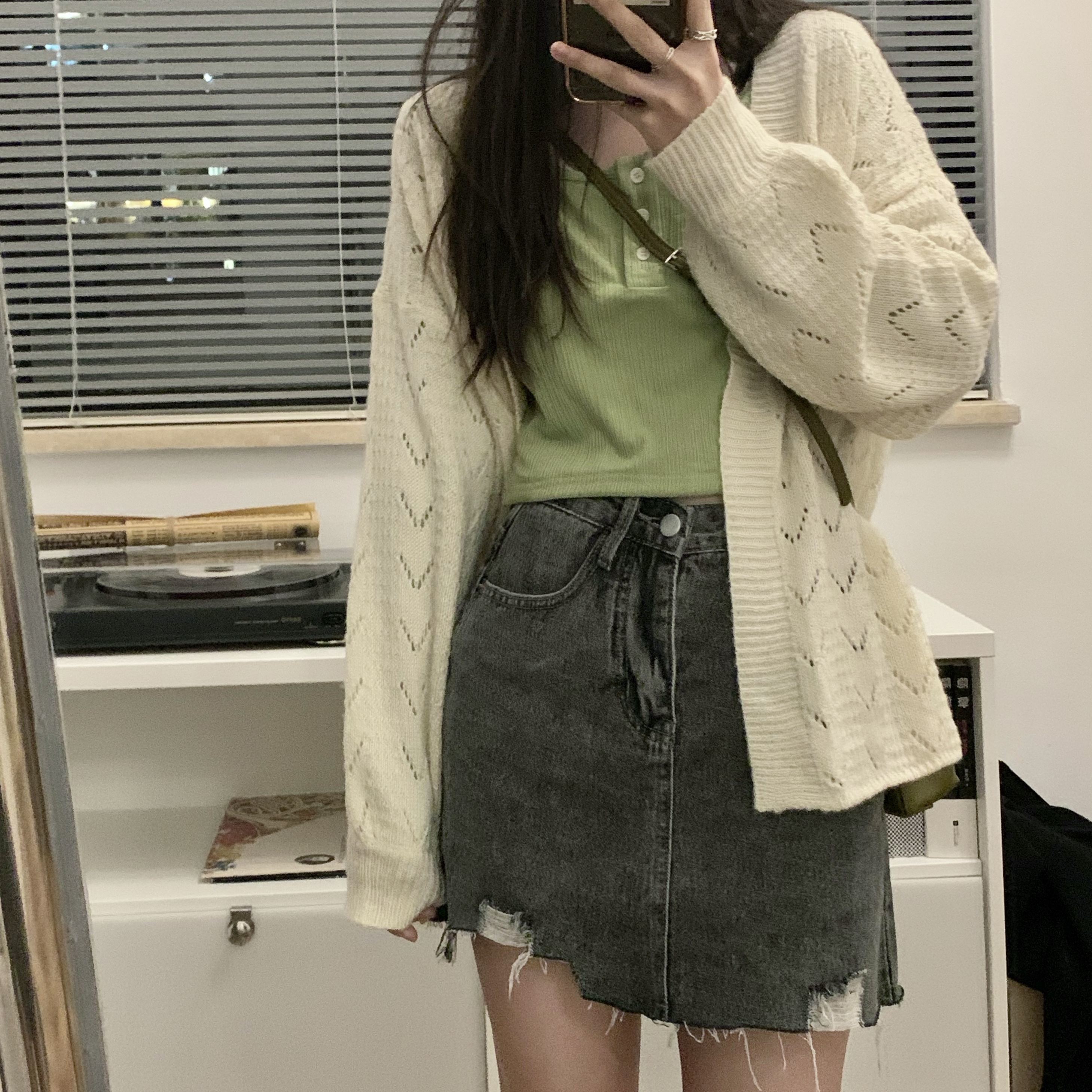 Sweet and gentle new thin knitted cardigan sweater coat women's sunscreen loose Korean version solid color all-match top