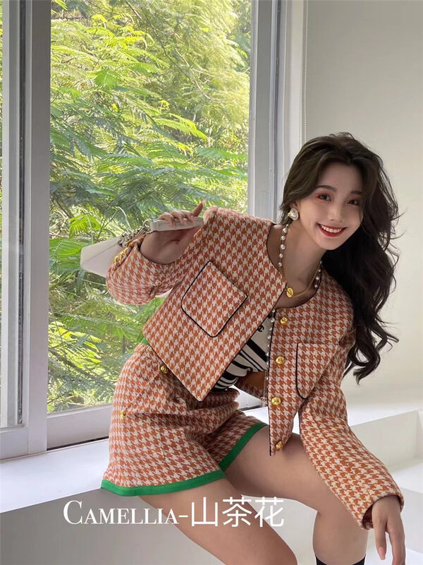 Autumn is new!【CAMELLIA】Celebrity style houndstooth short coat + high waist casual shorts suit 9877# HJY