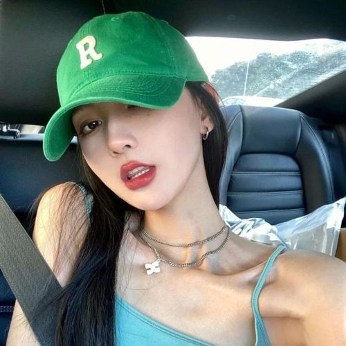 Green fresh R letter baseball hat female all-match white couple sun hat male sunscreen face small peaked cap