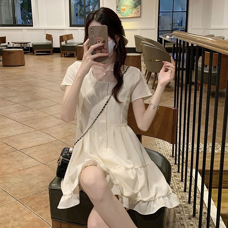 Apricot dress women's summer 2022 new French gentle style design sense small temperament thin skirt