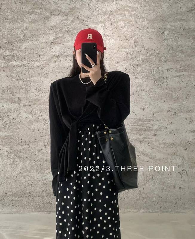 New in early autumn! [3.THREE POINT] Korean version of the simple slit long-sleeved T-shirt 6019# ZXL