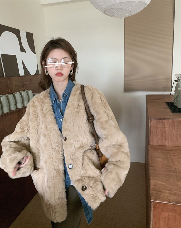 Real shooting real price Retro casual loose furry warm jacket 2021 winter new jacket top