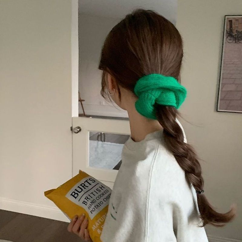 Milan autumn Mohai hair ring long pile wool knitted hair ring feminine temperament and solid color ball head flower head rope
