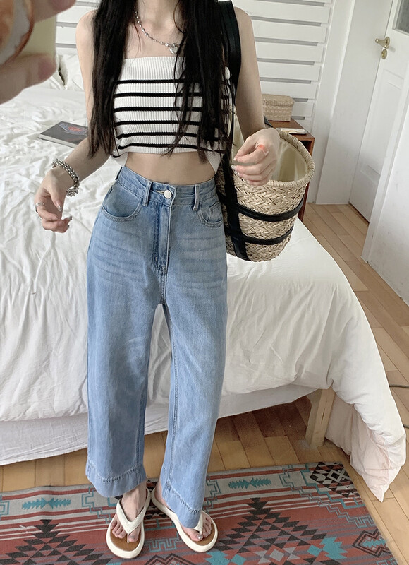 [Timely rain] Korean style ins design sense high waist and thin straight wide leg jeans (sell only jeans) 35229# WPL
