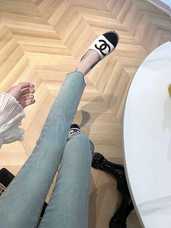 New in autumn!【X·H STUDIO】Brushed and bearded stretch straight-leg jeans 3825# OZQ