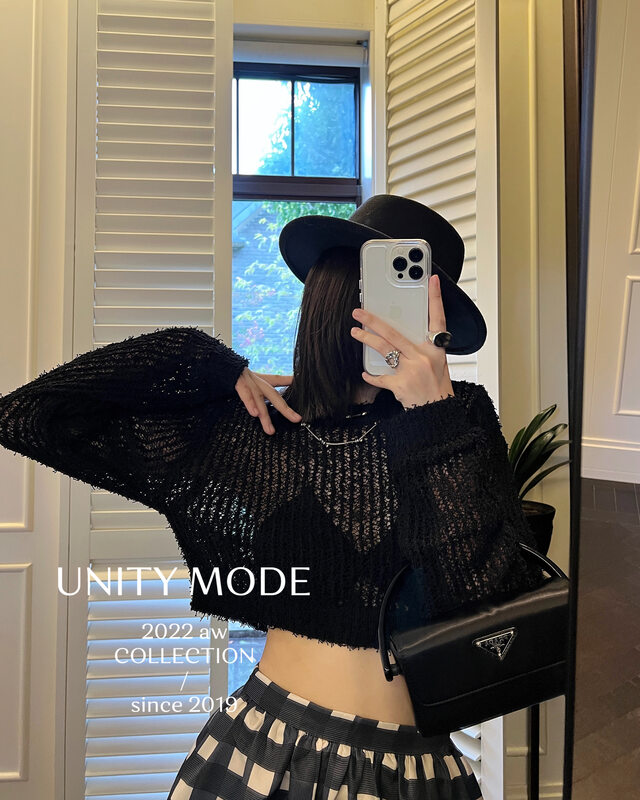 【UNITY】short autumn niche design hot girl long-sleeved top hollow knitted sweater UNQ17007# CQW