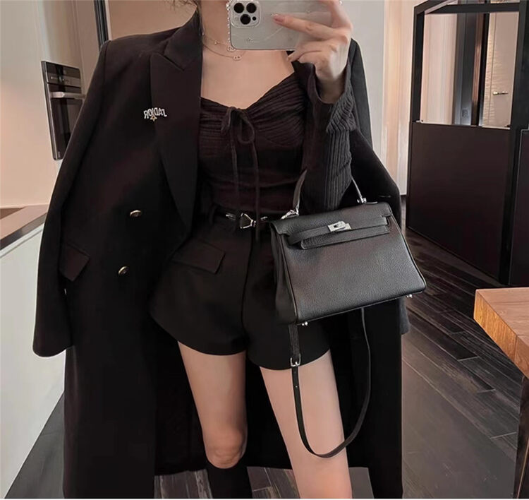 【LINNA】Korean style slim casual shorts (with belt) 7090# JJ