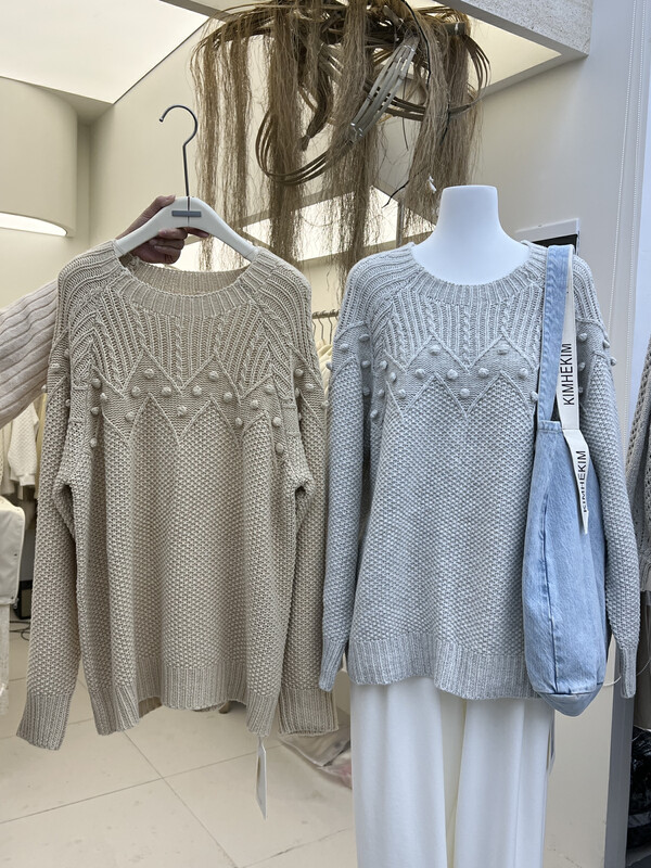 【RIN】Korean style temperament jacquard a little loose and slim sweater R-2279