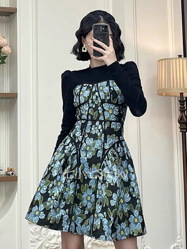 New in autumn! [KIKI STUDIO] round neck fashion waist dress 6867# HJY